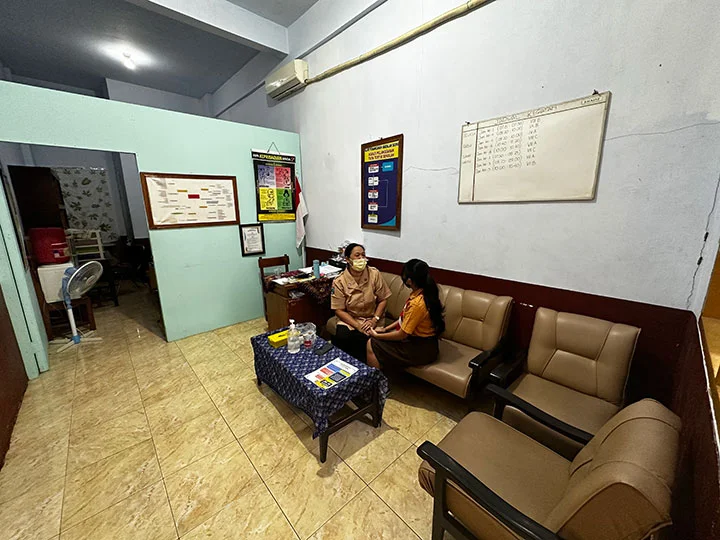 Ruang BK (Bimbingan & Konseling)