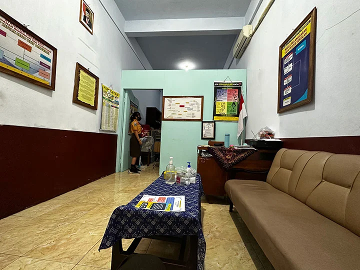 Ruang BK (Bimbingan & Konseling)