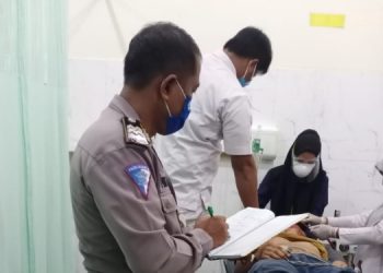 Tabrak Tronton Parkir, Pemuda Perdagangan Meninggal