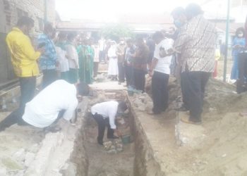 Usai Ibadah di HKBP, RHS Hadiri Peletakan Batu Pertama Pembangunan Gereja Katolik