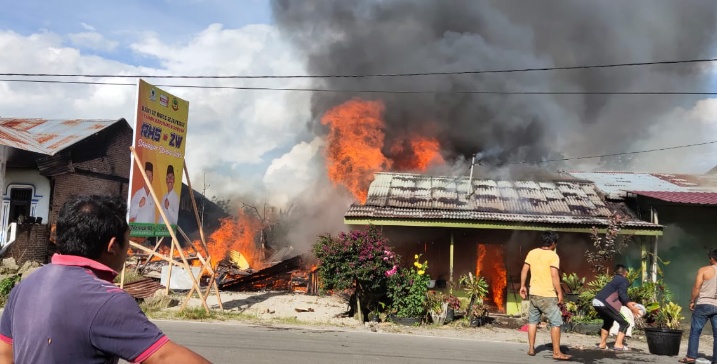 4 Unit Rumah Hangus Terbakar di Tigarunggu, Simalungun
