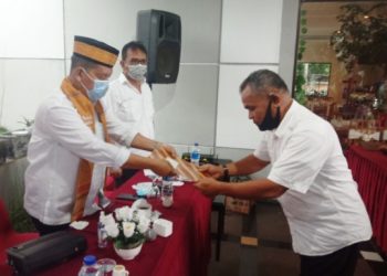 10 Tahun Terpuruk, Pensiunan PNS Bulatkan Tekad untuk RHS – ZW