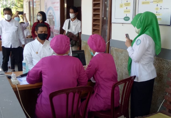 Vaksin Serentak pada 19 Puskesmas dan 2 RS Dimulai di Siantar