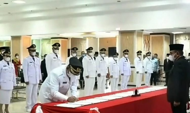 Dilantik Gubsu, RHS – ZW Sah Jadi Bupati dan Wakil Bupati Simalungun
