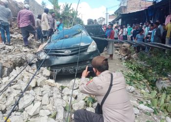 Bangunan Tembok PPU Khatolik di Parapat Roboh, Tiga Tewas