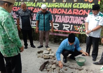 KAHMI Letakkan Batu Pertama Pembangunan Gedung Yayasan Hijau Hitam Habonaron