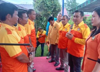 Hendra Pardede Lantik Pimpinan Kosgoro 1957 Kecamatan Siantar Marimbun