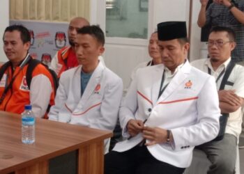 Walikota Siantar 2017-2022 Dampingi PKS Daftarkan Bacaleg ke KPU