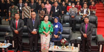 foto  bersama 
Foto:IST