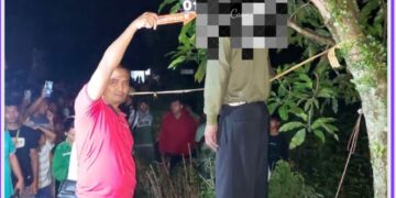 Pelaku bunuh diri tergantung di pohon manga
Foto: IST