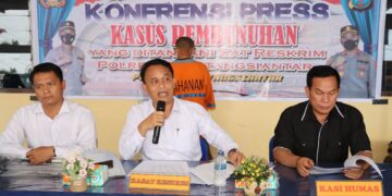 Konferensi pers kasus parmitu tikam parmitu