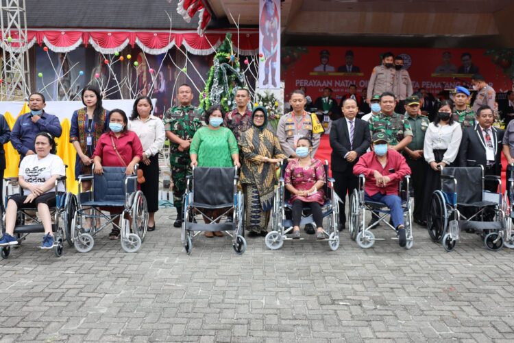 Natal Oikumene di lapangan H Adam Malik.
Foto: IST