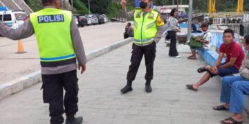 Kapolres Simalungun mengecek pelabuhan penyeberangan Tigaras
Foto: IST
