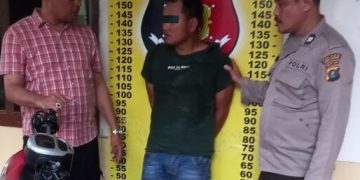 Pelaku  dan barang bukti setelah diamankan
Foto: IST