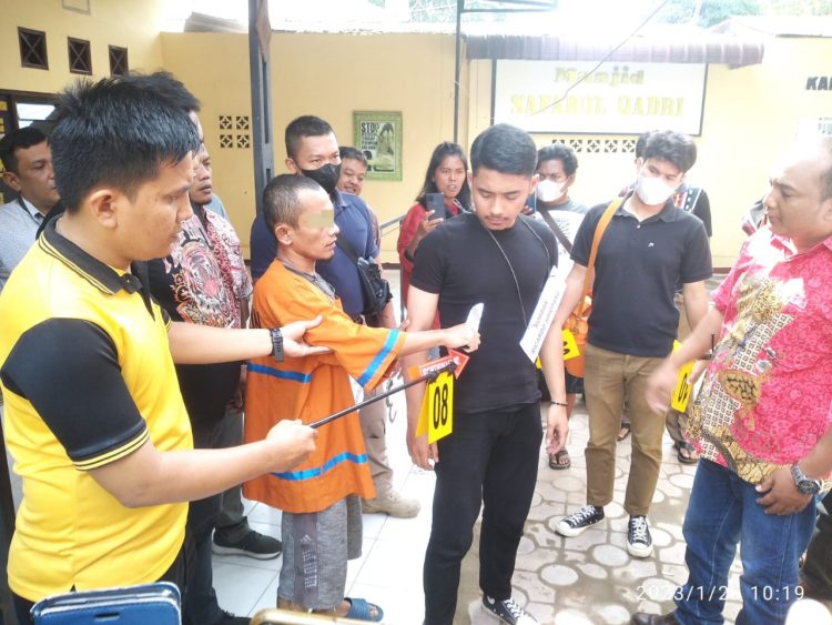 Rekonstruksi pembunuhan sesama Parmitu
Foto: IST