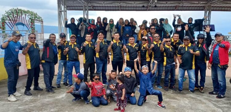 foto  bersama:
Foto: IST