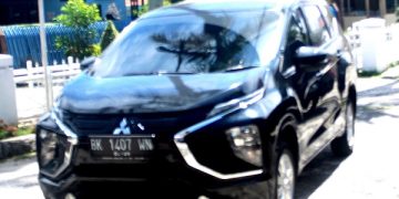 Mobil dinas yang disulap seperti mobil pribadi