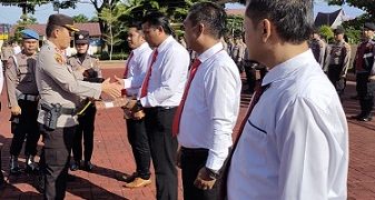 Pemberian penghargaan