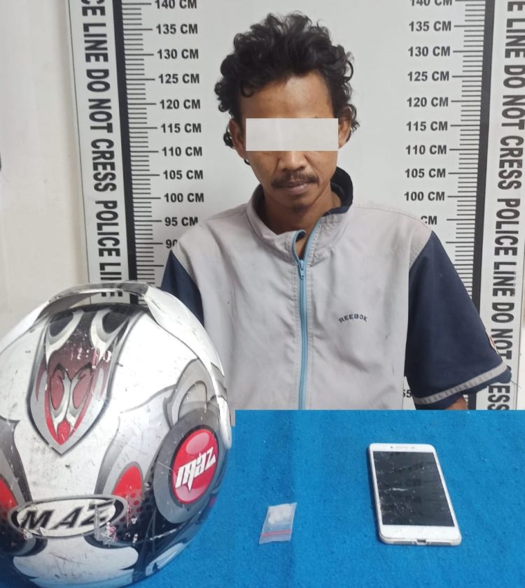 Pemilik sabu dalam helm