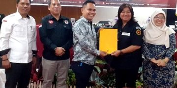 KPU Siantar serahkan hasil rapat pleno terbuka kepada Bawaslu Kota Siantar