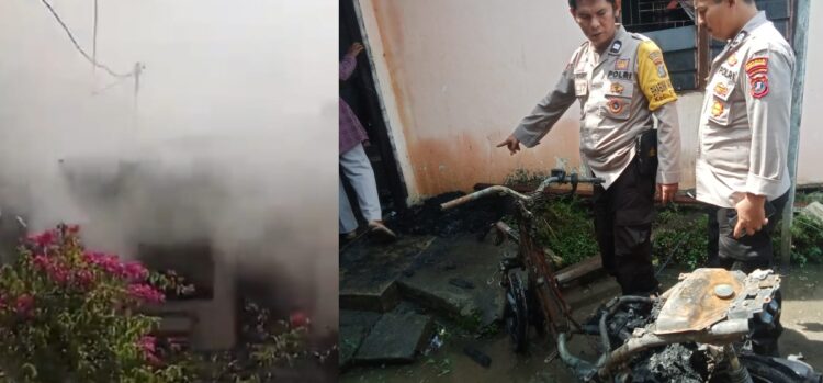 Asap tebal mengepul dari dapur rumah  dan sepeda motor yang hangus