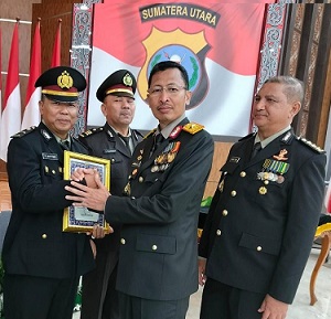 Penyerahan Penghargaan