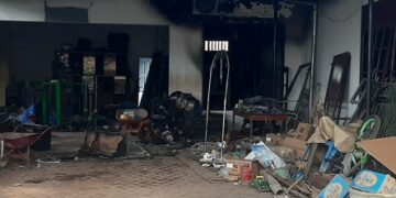 Rumah yang terbakar