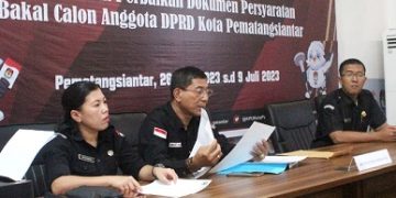 KPU Siantar periksa berkas perbaikan Bacaleg