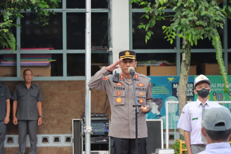 Kapolres pimpin upacara