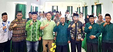 Pengurus MUI dan Kasat Narkoba Polres Siantar beserta peserta Edukasi Penanggulangan Pekat
