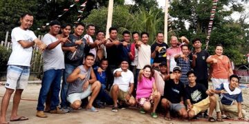 Poto bersama dengan penuh semangat