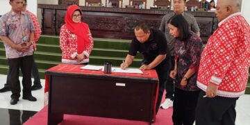 DPRD Siantar dan Wali Kota tandatangani hasil P APBD Siantar 2023 beberapa hari lalu