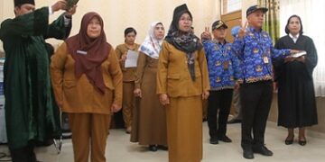 Pengambilan sumpah janji pejabat yang dilantik