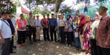 Pihak yang melakukan pertemuan