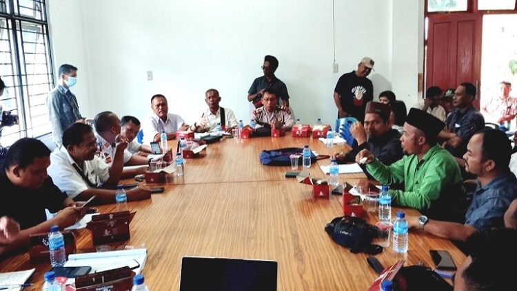 Rapat di aula Satpol PP Siantar