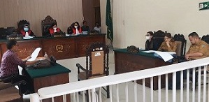 Sidang gugatan RE Siahaan