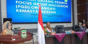 Wali Kota Siantar dan nara sumber dari Bawaslu.j
