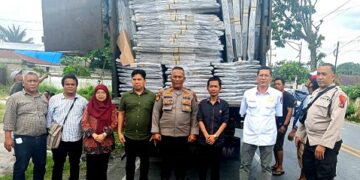 Logisltik Pemilu 2024 berupa kotak suara tiba di Siantar