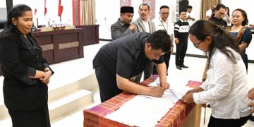 Penandatanganan berita acara