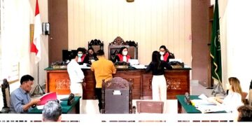 Sidang gugatan RE Siahaan