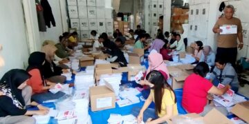 Pelipatan surat suara di gudang Jalan Parapat