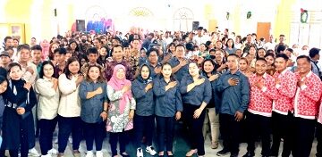 Poto bersama dengan KPPS Kecamatan Siantar Selatan