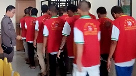 Para Terdakwa  digiring masuk sel PN Siantar