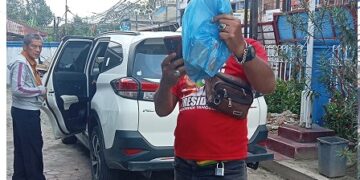 Lelaki bergaya preman