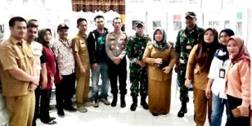 Tim Gabungan Kecamatan Dolok Silau melakukan pengamanan logistik Pemilu