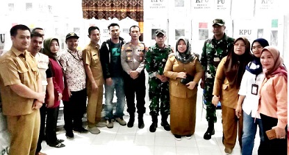 Tim Gabungan Kecamatan Dolok Silau melakukan pengamanan logistik Pemilu