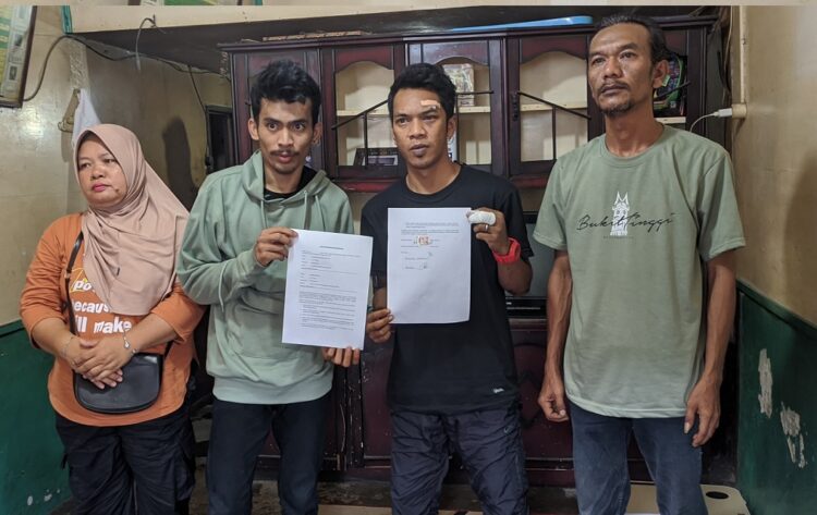 Kedua belah pihak perlihatkan surat perdamaian