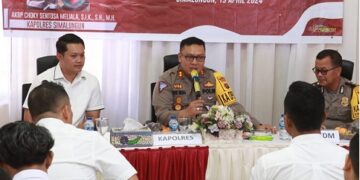 Kapolres memberi arahan