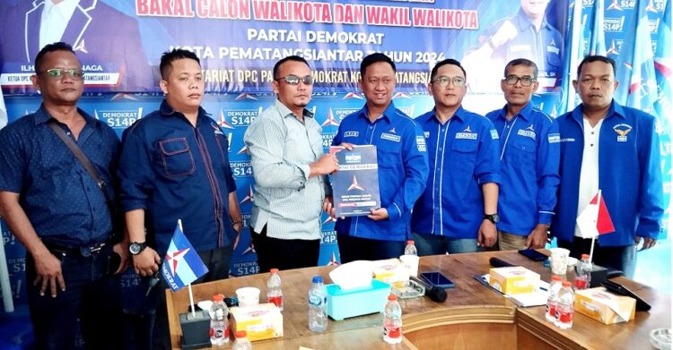 Andilo Evendy serahkan berkas