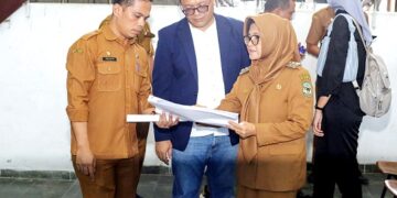 Walikota meninjau aula Universitas HKBP Nomensen sebagai Venue Tinju PON XXI 2024